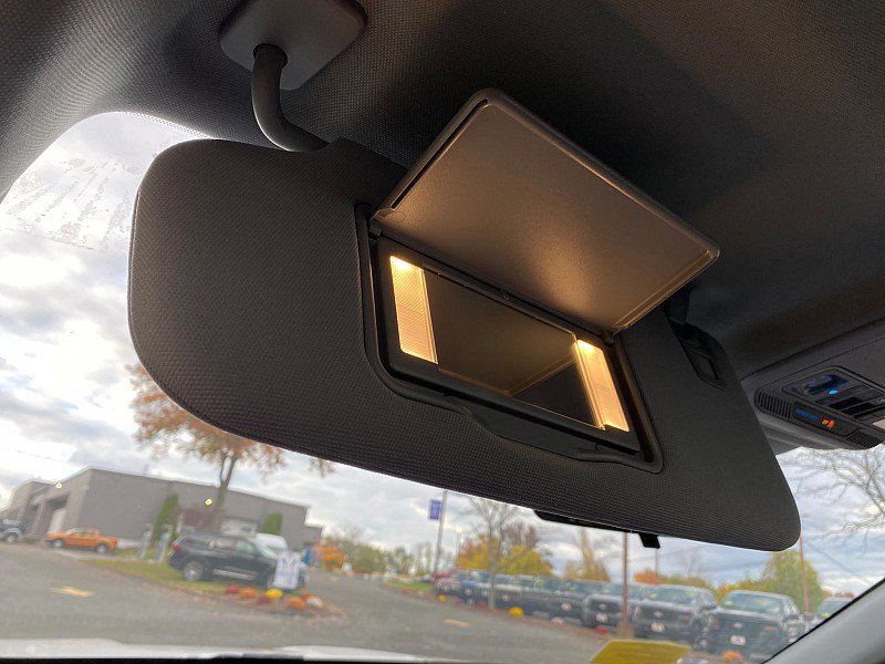 Certified 2022 Ford Explorer XLT w/ Equipment Group 202A image 43