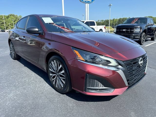 Used 2025 Nissan Altima 2.5 SV FWD image 26