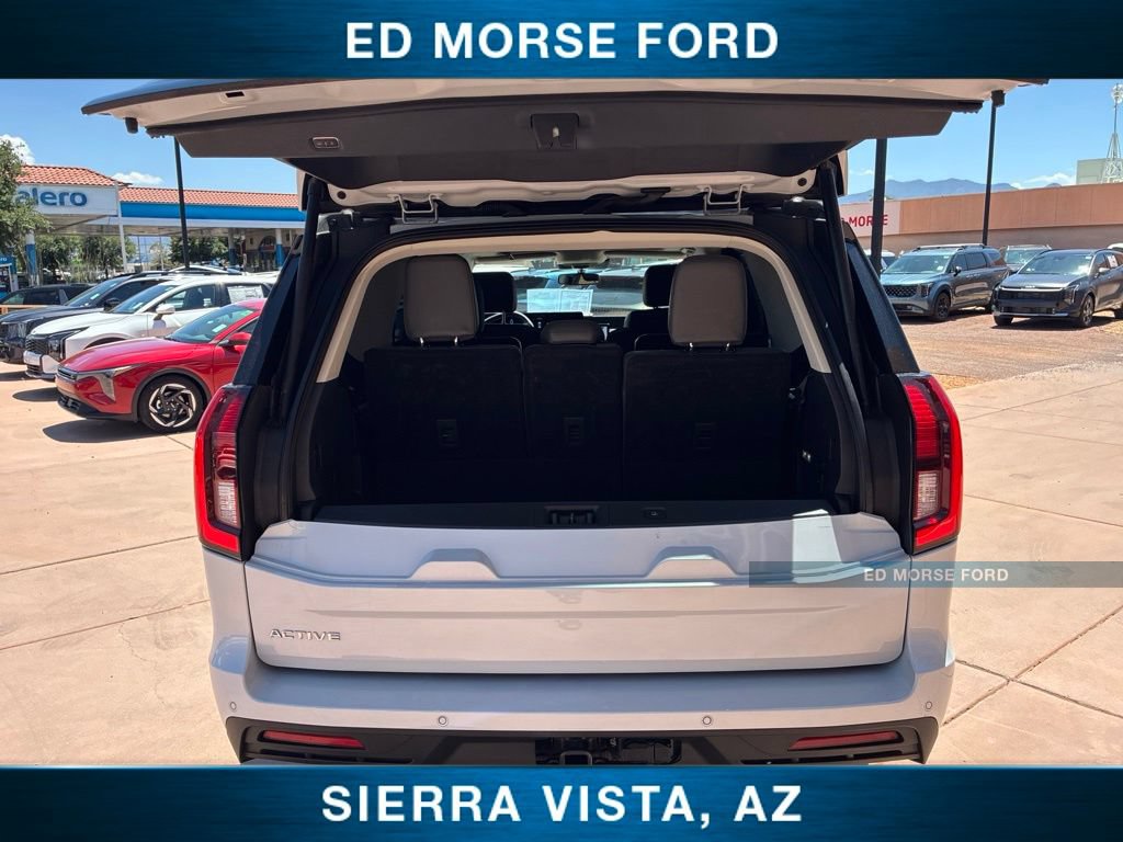 Certified 2025 Ford Expedition Active AWD/4WD image 13