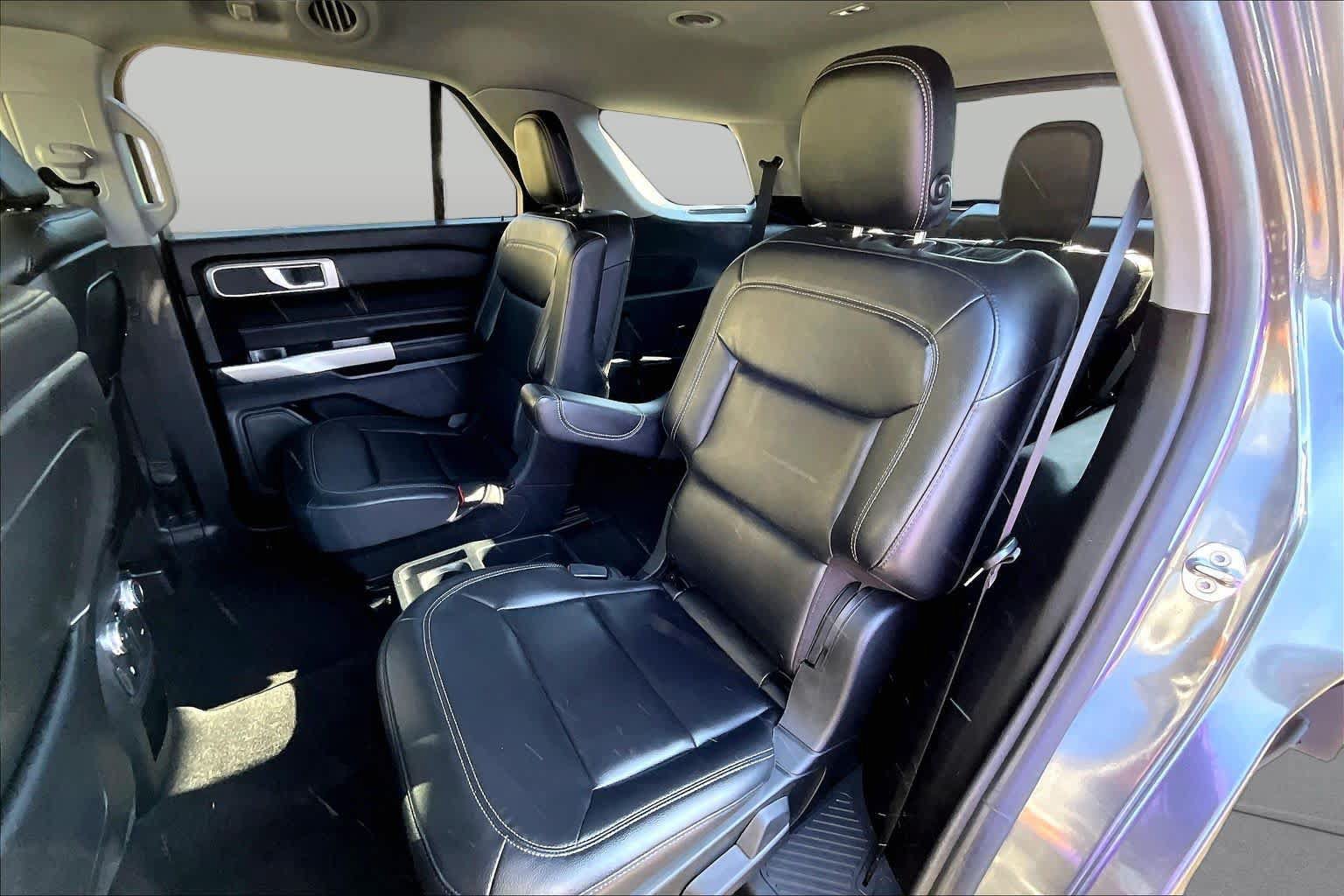 Certified 2020 Ford Explorer XLT w/ Equipment Group 202A RWD image 21