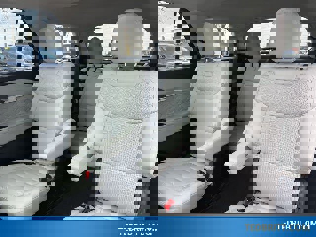 Certified 2025 Ford Explorer Platinum w/ Ultimate Package image 13