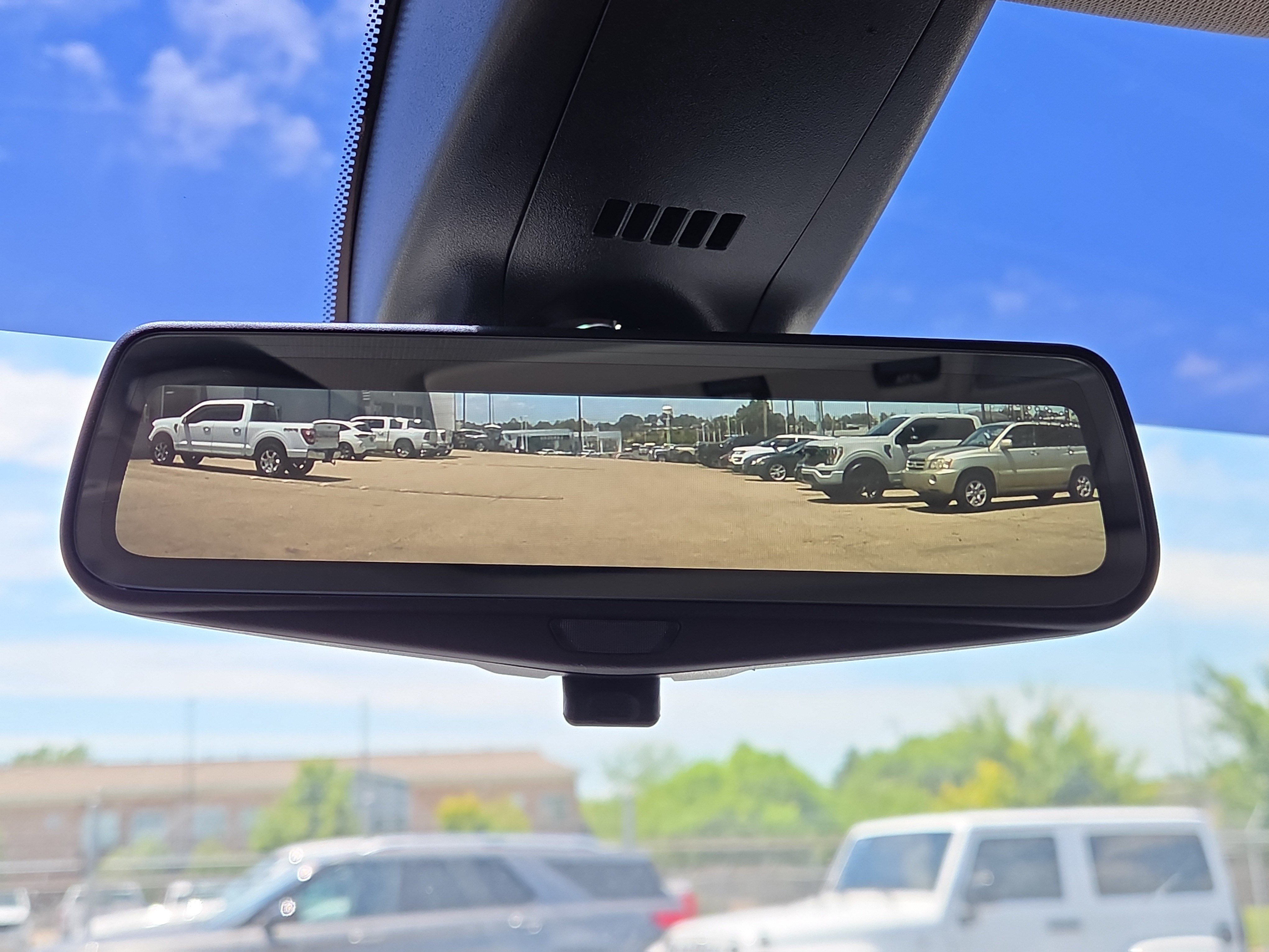 Used 2021 Buick Enclave Avenir w/ Avenir Technology Package FWD image 24