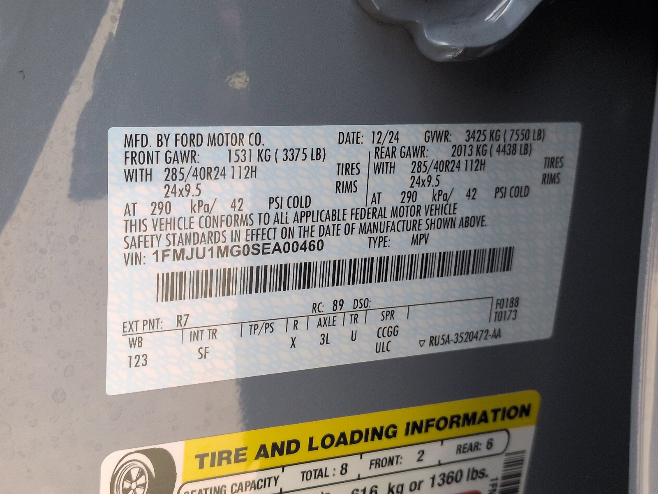 Certified 2025 Ford Expedition Platinum w/ Platinum Ultimate Package AWD/4WD image 40