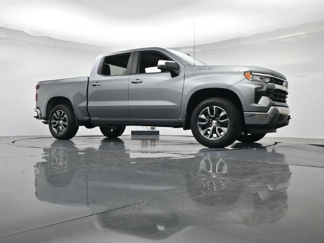 Used 2024 Chevrolet Silverado 1500 LT AWD/4WD image 37