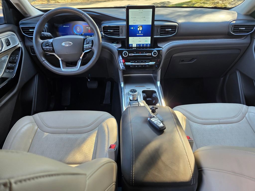 Certified 2022 Ford Explorer Platinum w/ Equipment Group 601A image 50