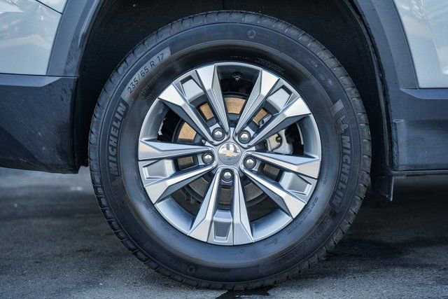 Used 2025 Chevrolet Equinox LT image 24