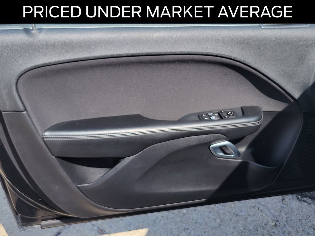 Used 2019 Dodge Challenger SXT RWD image 14