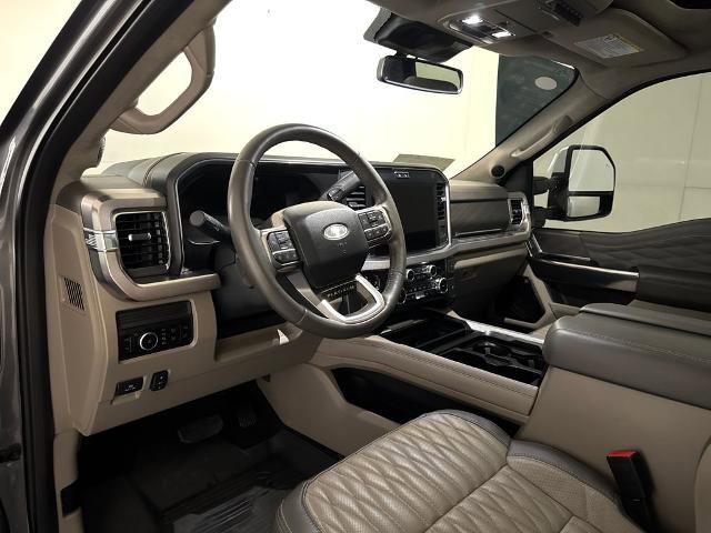 Certified 2025 Ford F350 Platinum w/ Platinum Plus Package image 5