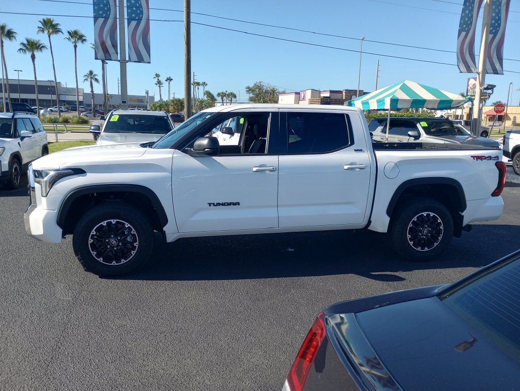 Used 2025 Toyota Tundra SR5 w/ TRD Off-Road Package AWD/4WD image 4