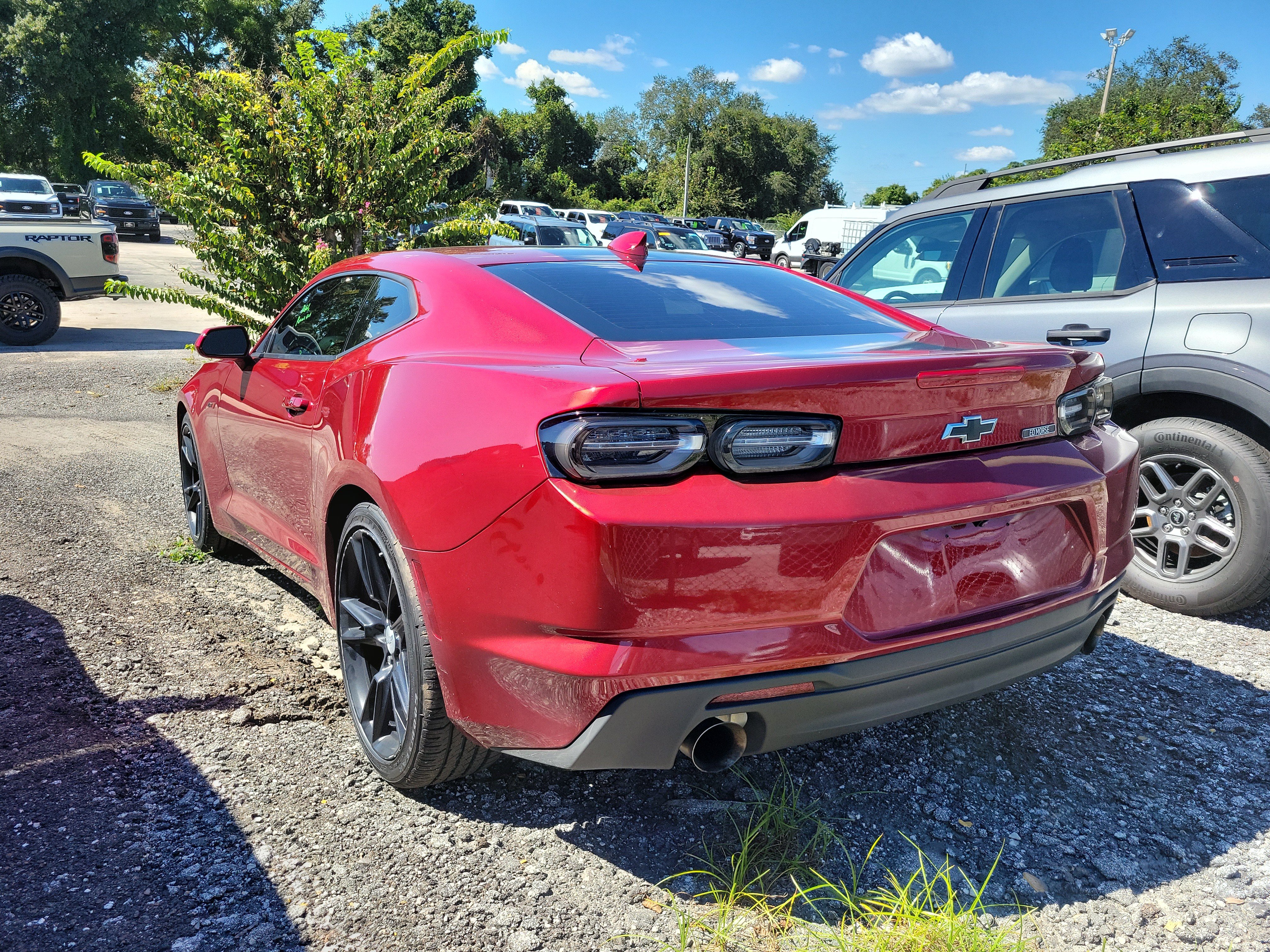 Used 2023 Chevrolet Camaro LT w/ Technology Package RWD image 5