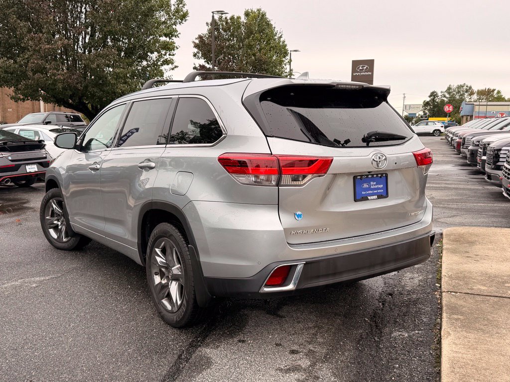 Used 2019 Toyota Highlander Limited Platinum AWD/4WD image 3