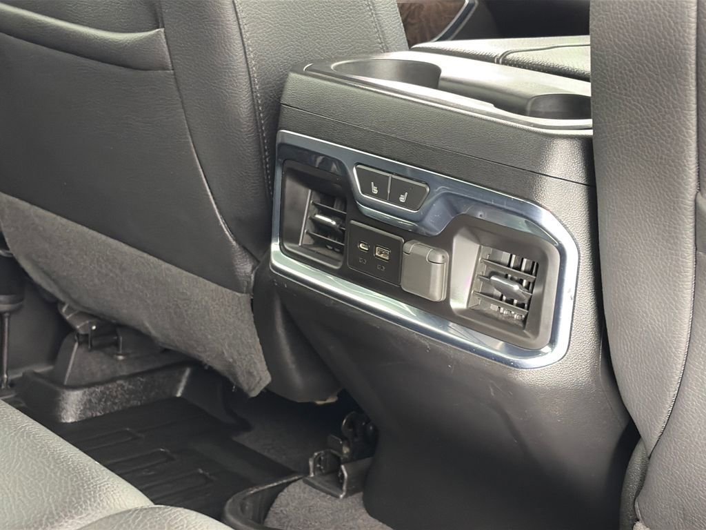 Used 2020 GMC Sierra 3500 Denali w/ Denali Ultimate Package AWD/4WD image 30