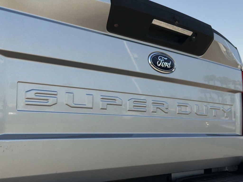 Certified 2020 Ford F250 Lariat AWD/4WD image 9