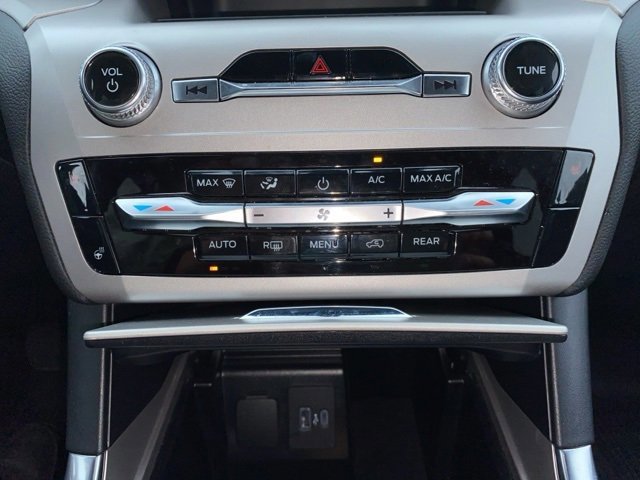 Certified 2023 Ford Explorer XLT w/ Equipment Group 202A image 13