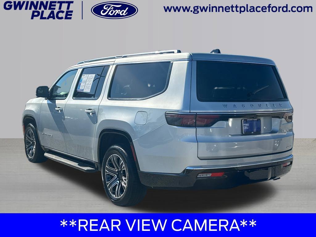 Used 2024 Jeep Wagoneer L Series II w/ Flexible Seating Group RWD image 8