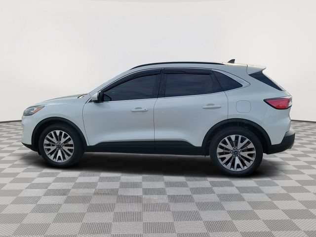 Certified 2022 Ford Escape Titanium w/ Class II Trailer Tow Package AWD/4WD image 2