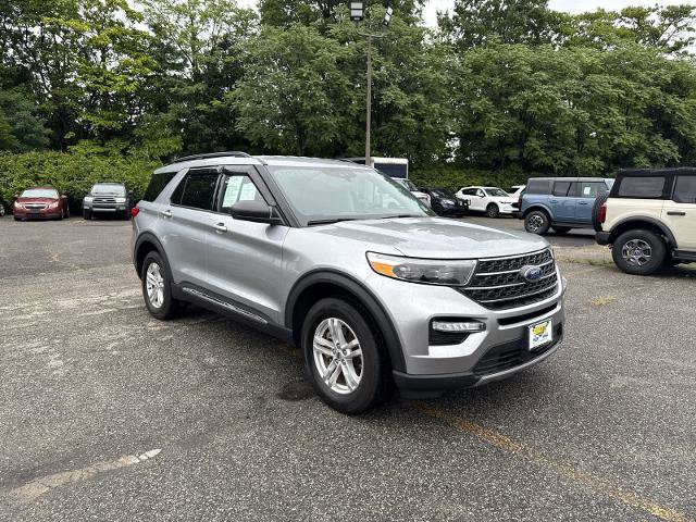 Certified 2023 Ford Explorer XLT w/ Equipment Group 202A image 5