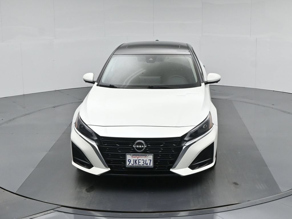 Used 2024 Nissan Altima 2.5 SL FWD image 46