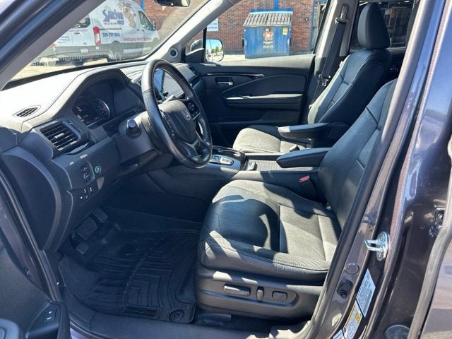 Used 2021 Honda Pilot Touring image 14