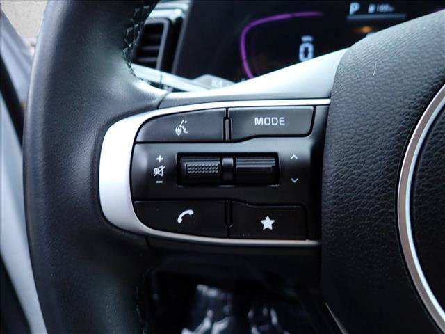 Used 2025 Kia Sportage EX AWD/4WD image 16