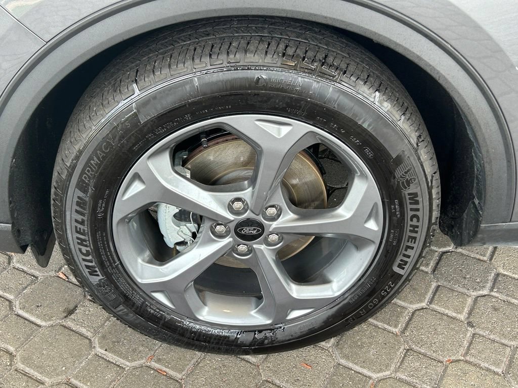 Certified 2025 Ford Escape ST-Line FWD image 18