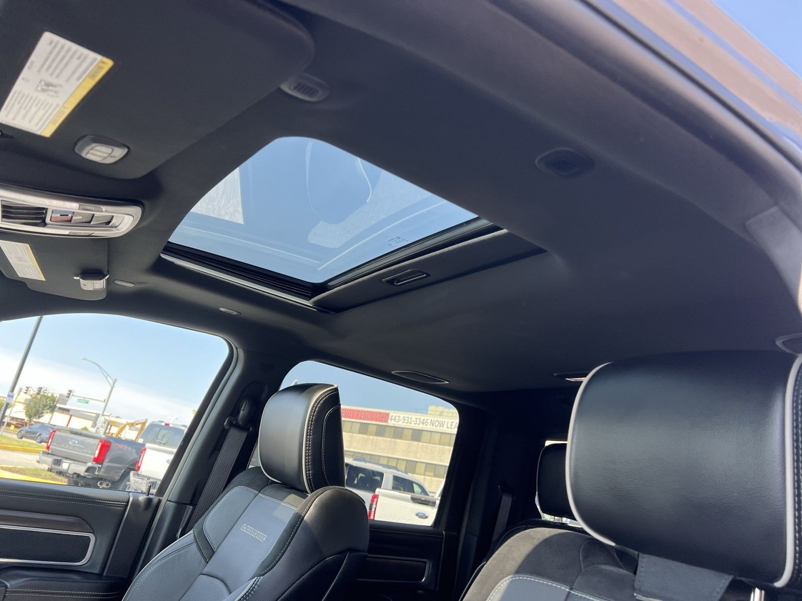 Used 2025 RAM 2500 Laramie AWD/4WD image 24