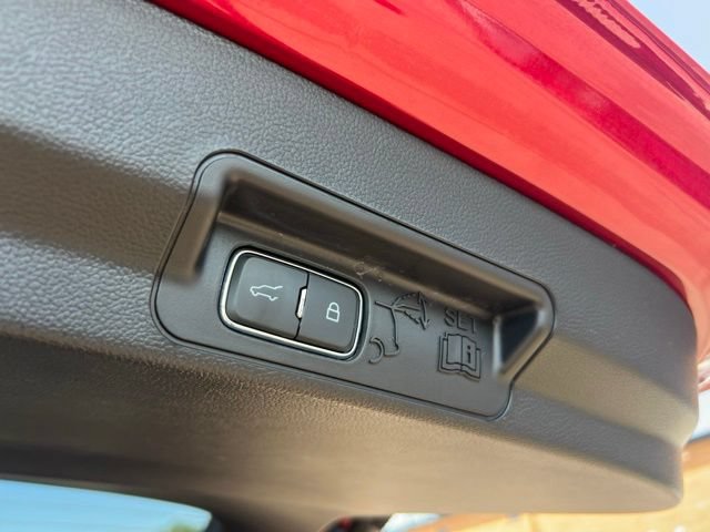 Certified 2024 Ford Explorer XLT w/ Equipment Group 202A AWD/4WD image 22