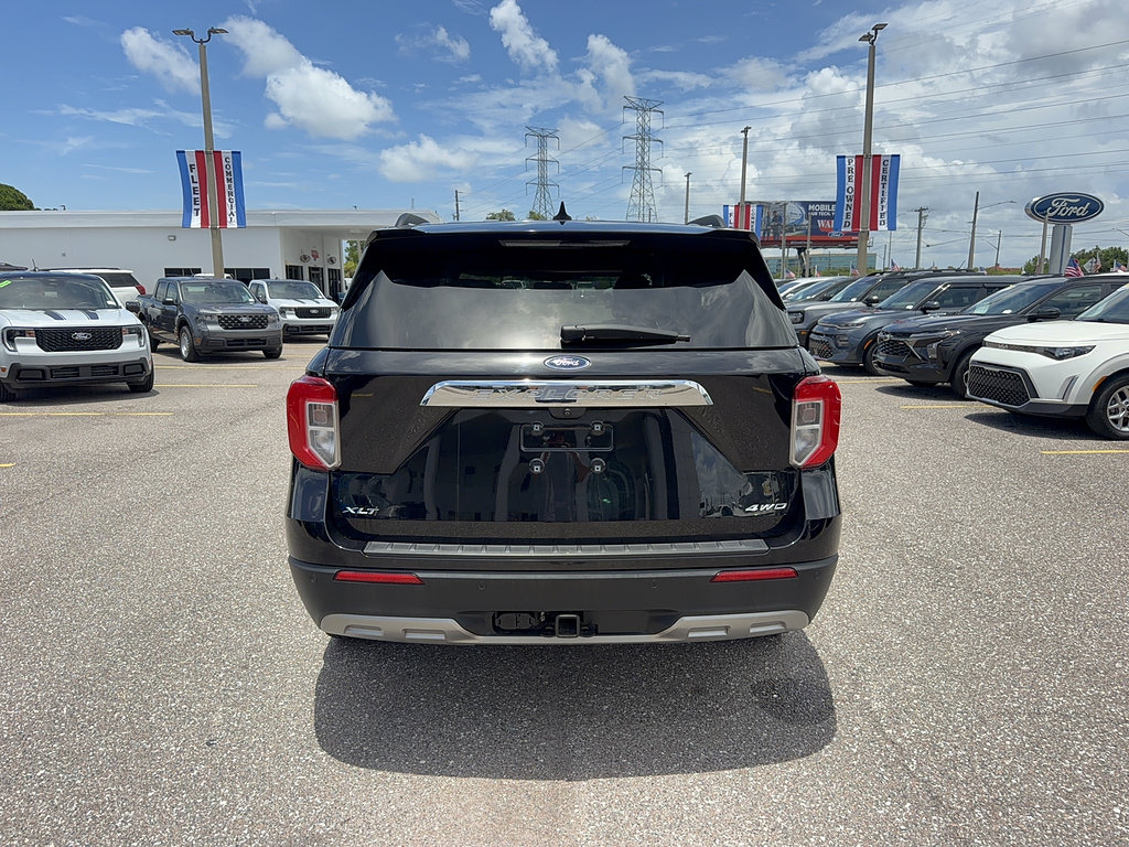 Certified 2023 Ford Explorer XLT w/ Equipment Group 202A AWD/4WD image 6