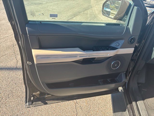 Certified 2024 Ford Expedition Limited RWD image 76