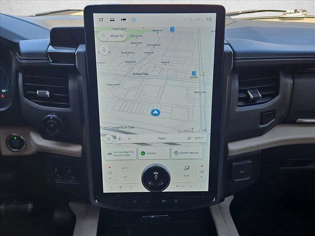 Certified 2023 Ford Expedition Platinum image 15