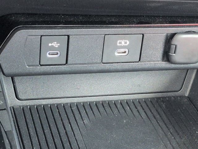 Used 2023 Toyota Prius XLE FWD image 22