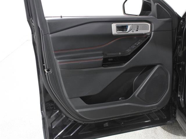 Certified 2023 Ford Explorer ST-Line w/ Class IV Trailer Tow Package image 6