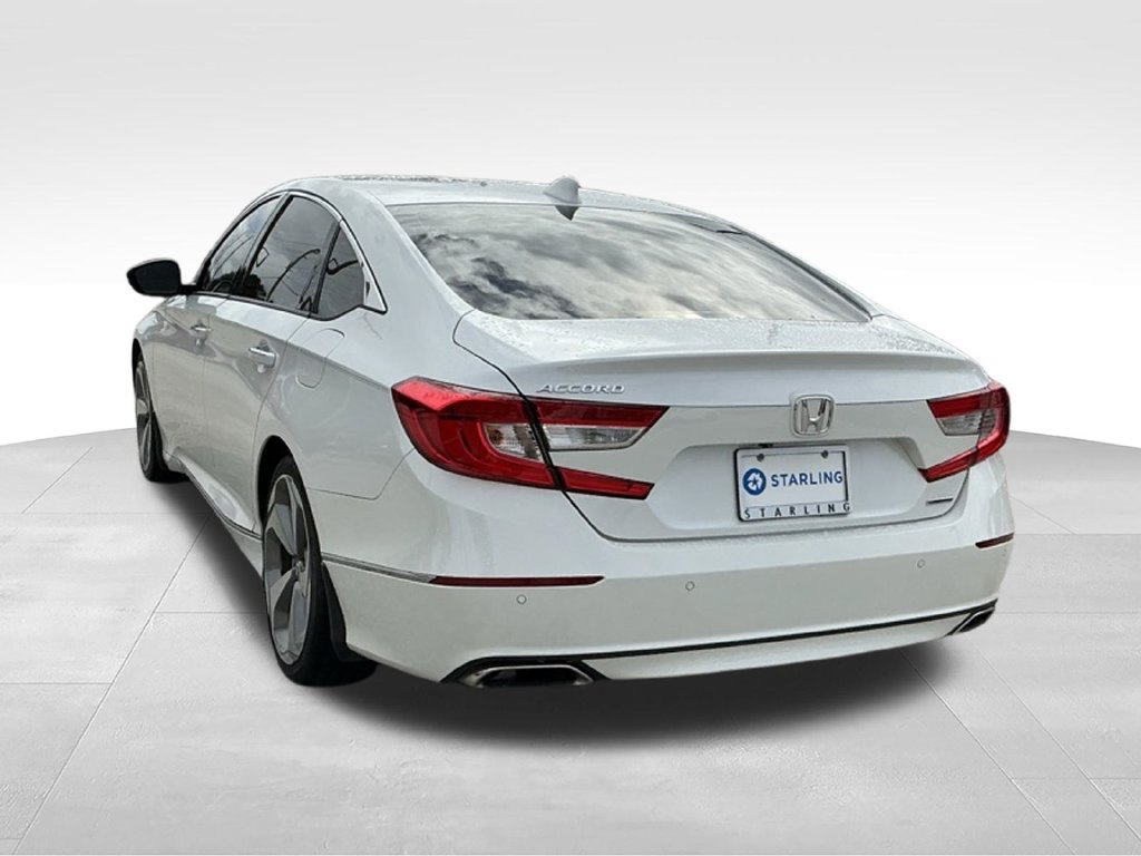 Used 2018 Honda Accord Touring image 3