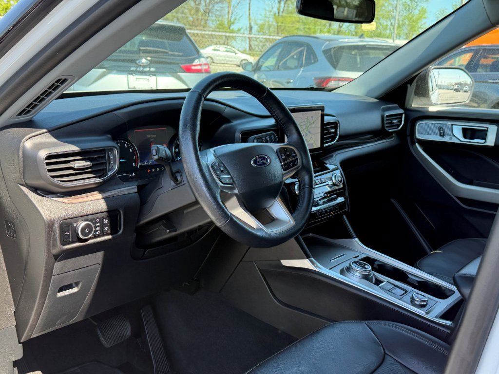 Certified 2023 Ford Explorer Limited AWD/4WD image 13