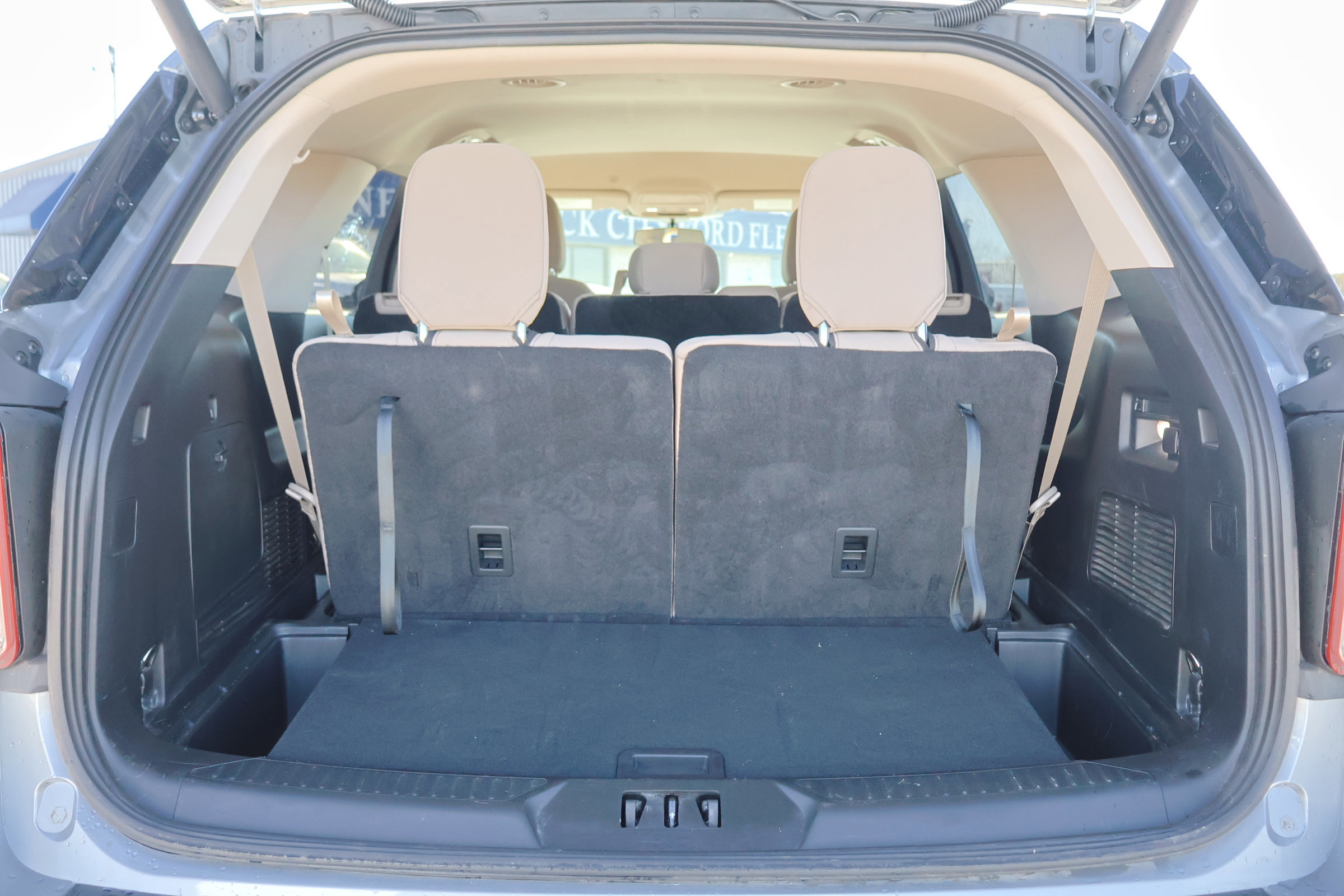 Certified 2023 Ford Explorer XLT image 16