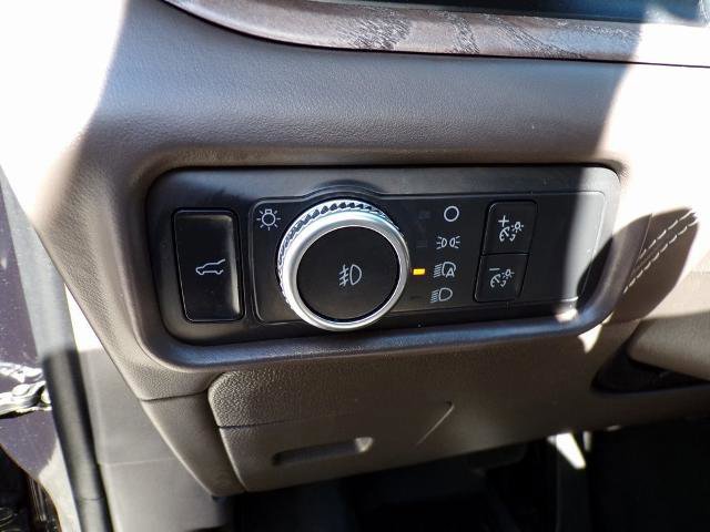 Certified 2021 Ford Explorer Platinum w/ Equipment Group 601A image 18