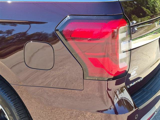 Certified 2024 Ford Expedition Limited AWD/4WD image 11