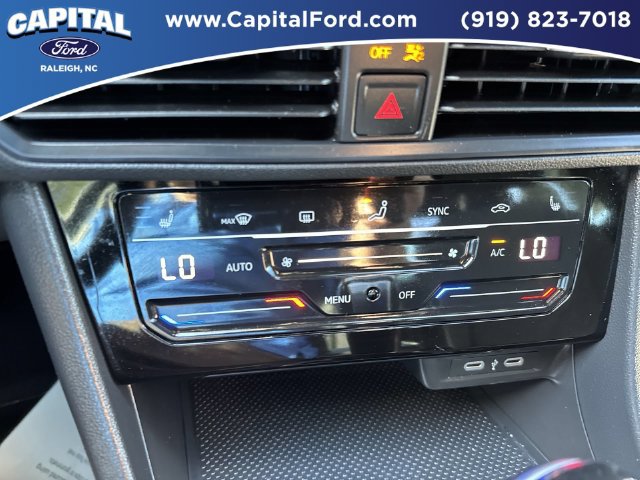 Used 2025 Volkswagen Jetta Sport FWD image 29