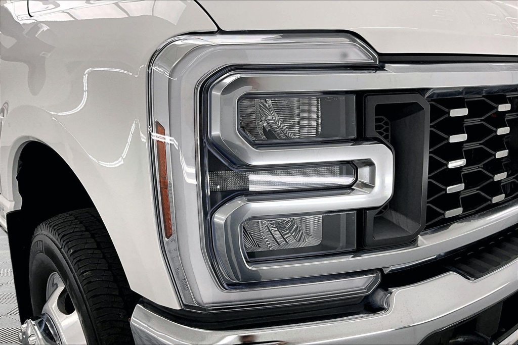 Certified 2024 Ford F350 King Ranch w/ Chrome Package AWD/4WD image 30