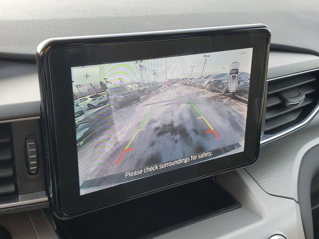 Certified 2022 Ford Explorer XLT w/ Equipment Group 202A image 19