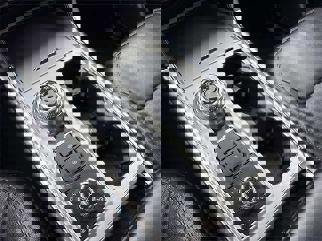 Certified 2024 Ford Explorer Limited image 36