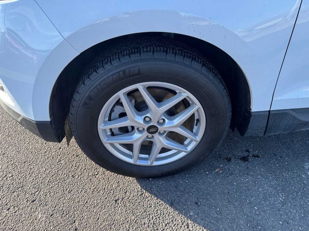 Certified 2024 Ford Edge SEL w/ Convenience Package image 13