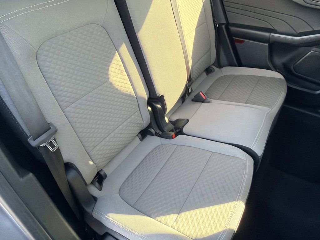 Certified 2022 Ford Escape SE image 23