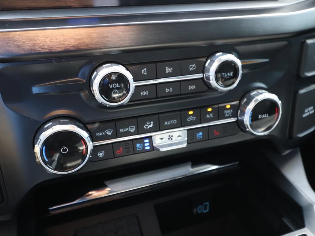 Certified 2023 Ford F450 Lariat AWD/4WD image 24