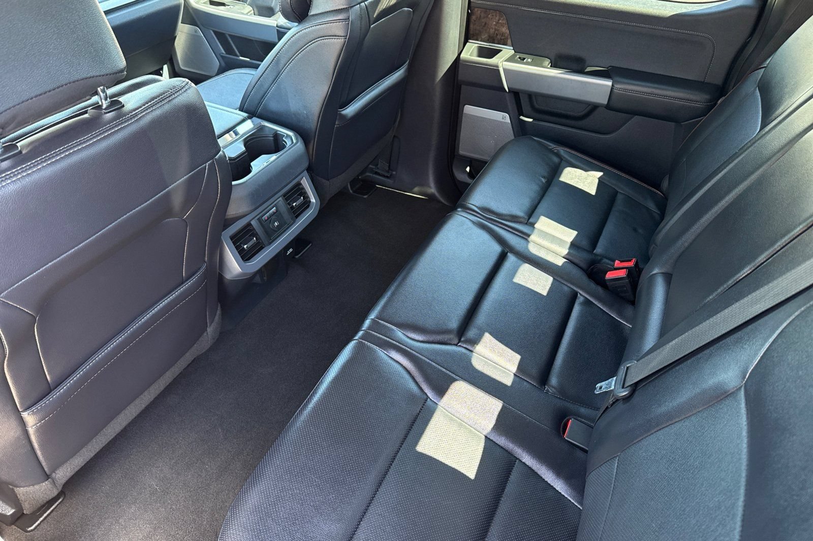 Certified 2024 Ford F250 Lariat w/ Lariat Ultimate Package AWD/4WD image 13