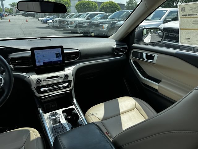 Certified 2023 Ford Explorer XLT w/ Equipment Group 202A AWD/4WD image 17