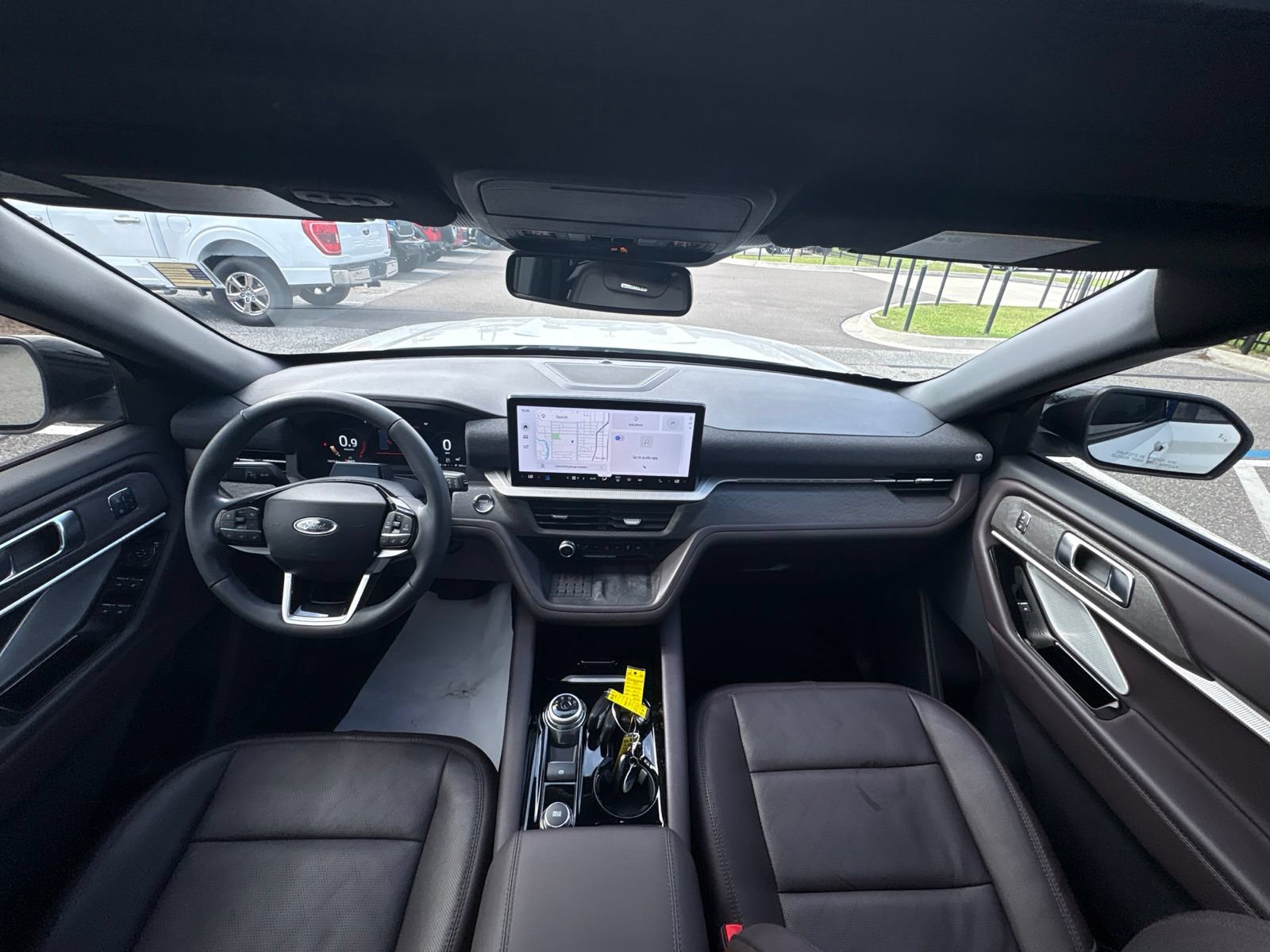 Certified 2025 Ford Explorer Platinum RWD image 18