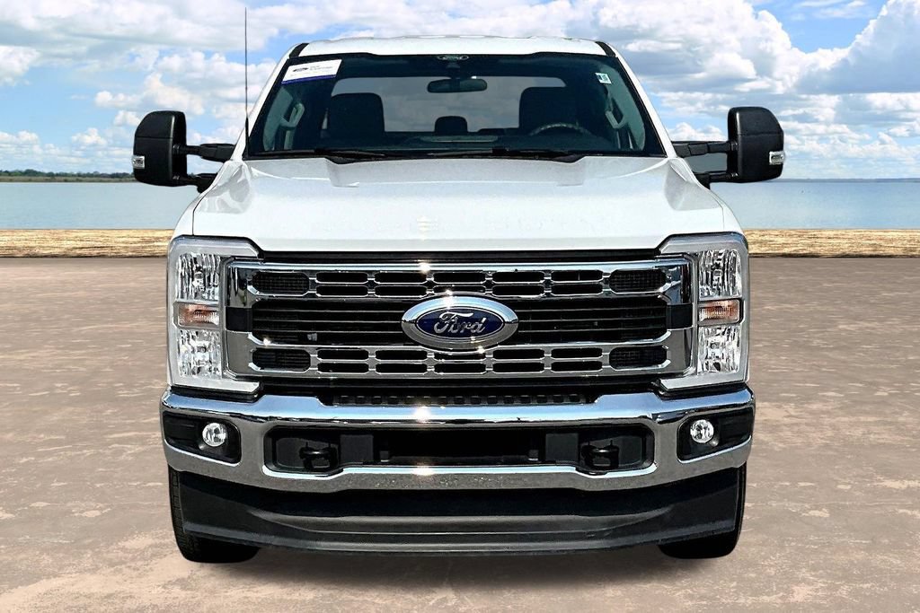 Certified 2025 Ford F250 XLT AWD/4WD image 2