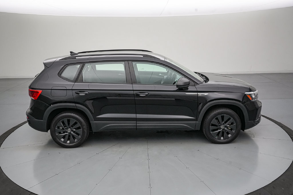Used 2023 Volkswagen Taos S FWD image 3