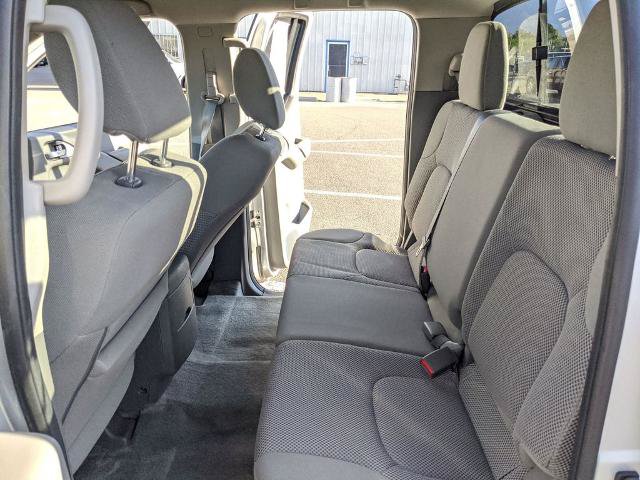 Used 2018 Nissan Frontier SV w/ Value Truck Package AWD/4WD image 17